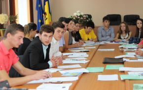 

                                                                                     https://www.maib.md/storage/media/2017/1/16/moldova-agroindbank-sustine-tinerii-antreprenori-in-lansarea-propriei-afaceri/big-moldova-agroindbank-sustine-tinerii-antreprenori-in-lansarea-propriei-afaceri.png
                                            
                                    