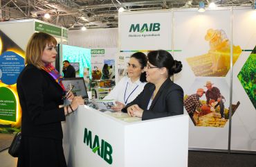 

                                                                                     https://www.maib.md/storage/media/2017/10/18/produsele-moldova-agroindbank-la-dispozitia-fermierilor/big-produsele-moldova-agroindbank-la-dispozitia-fermierilor.png
                                            
                                    