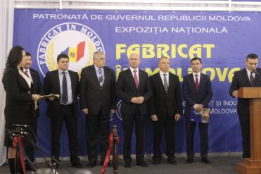 

                                                                                     https://www.maib.md/storage/media/2017/2/1/maib-va-prezenta-la-expozitia-fabricat-in-moldova-noi-produse-pentru-fermieri/big-maib-va-prezenta-la-expozitia-fabricat-in-moldova-noi-produse-pentru-fermieri.png
                                            
                                    