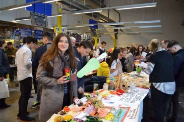 

                                                                                     https://www.maib.md/storage/media/2018/4/3/moldova-agroindbank-sustine-traditional-targul-companiilor-scolare/big-moldova-agroindbank-sustine-traditional-targul-companiilor-scolare.png
                                            
                                    