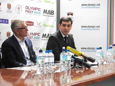 

                                                                                     https://www.maib.md/storage/media/2018/5/17/maib-si-cnos-invita-amatorii-sportului-la-olympic-fest-2018/big-maib-si-cnos-invita-amatorii-sportului-la-olympic-fest-2018.png
                                            
                                    