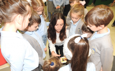 

                                                                                     https://www.maib.md/storage/media/2019/10/22/lectiile-de-educatie-financiara-la-maib-o-investitie-valoroasa-si-pe-termen-lung/big-lectiile-de-educatie-financiara-la-maib-o-investitie-valoroasa-si-pe-termen-lung.png
                                            
                                    