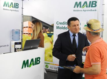 

                                                                                     https://www.maib.md/storage/media/2019/2/22/te-asteptam-cu-credite-avantajoase-la-expozitia-farmer-1/big-te-asteptam-cu-credite-avantajoase-la-expozitia-farmer-1.png
                                            
                                    