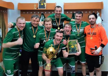 

                                                                                     https://www.maib.md/storage/media/2019/3/11/echipa-de-fotbal-a-maib-a-cucerit-cupa-turneului-footbaleague-editia-a-vii-a/big-echipa-de-fotbal-a-maib-a-cucerit-cupa-turneului-footbaleague-editia-a-vii-a.png
                                            
                                    
