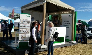

                                                                                     https://www.maib.md/storage/media/2020/10/21/moldova-agroindbank-mai-aproape-de-agricultori-la-expozitia-farmer-2020-ro/big-moldova-agroindbank-mai-aproape-de-agricultori-la-expozitia-farmer-2020-ro.png
                                            
                                    