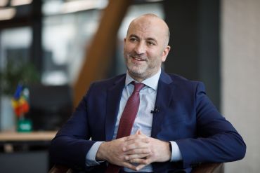 

                                                                                     https://www.maib.md/storage/media/2021/3/26/giorgi-shagidze-maib-inainte-spre-noi-orizonturi/big-giorgi-shagidze-maib-inainte-spre-noi-orizonturi.png
                                            
                                    