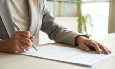 

                                                                                     https://www.maib.md/storage/media/2021/4/5/conditii-generale-bancare-un-document-unic-care-va-schimba-experienta-clientului/big-conditii-generale-bancare-un-document-unic-care-va-schimba-experienta-clientului.png
                                            
                                    