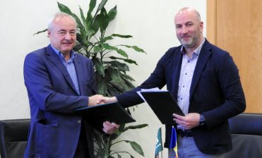 

                                                                                     https://www.maib.md/storage/media/2021/6/10/maib-si-liga-bancherilor-din-moldova-isi-intensifica-cooperarea-pentru-dezvoltare/big-maib-si-liga-bancherilor-din-moldova-isi-intensifica-cooperarea-pentru-dezvoltare.png
                                            
                                    