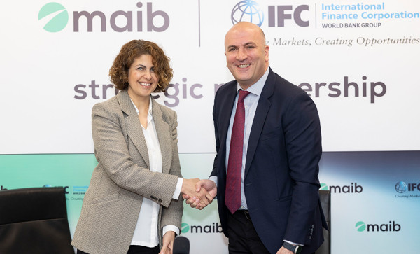 

                                                                                     https://www.maib.md/storage/media/2023/05/04//big-image_1683191328_mfeKalV3Bh.jpg
                                            
                                    