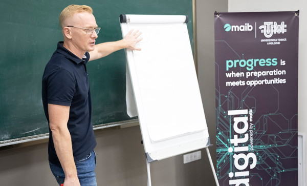 

                                                                                     https://www.maib.md/storage/media/2023/09/22//big-image_1695370099_UdOYq2W3Ka.jpg
                                            
                                    